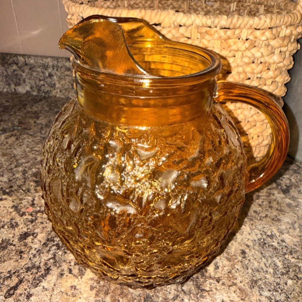 Anchor Hocking Vintage Mid Century Lido Amber Glass Gold Pitcher 9” tall, EUC